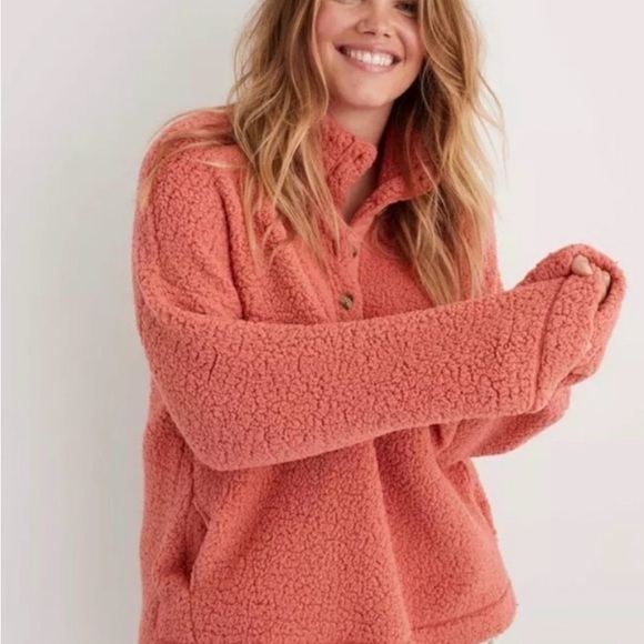 Aerie Half-Button Sherpa Pullover (last photo for fit reference) - Picture 6 of 6